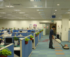 2000��5��1��:̩���н������  ��